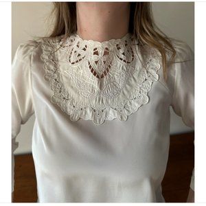 Vintage Cut Work Embroidered Lace Front Bib Blouse / Size Small